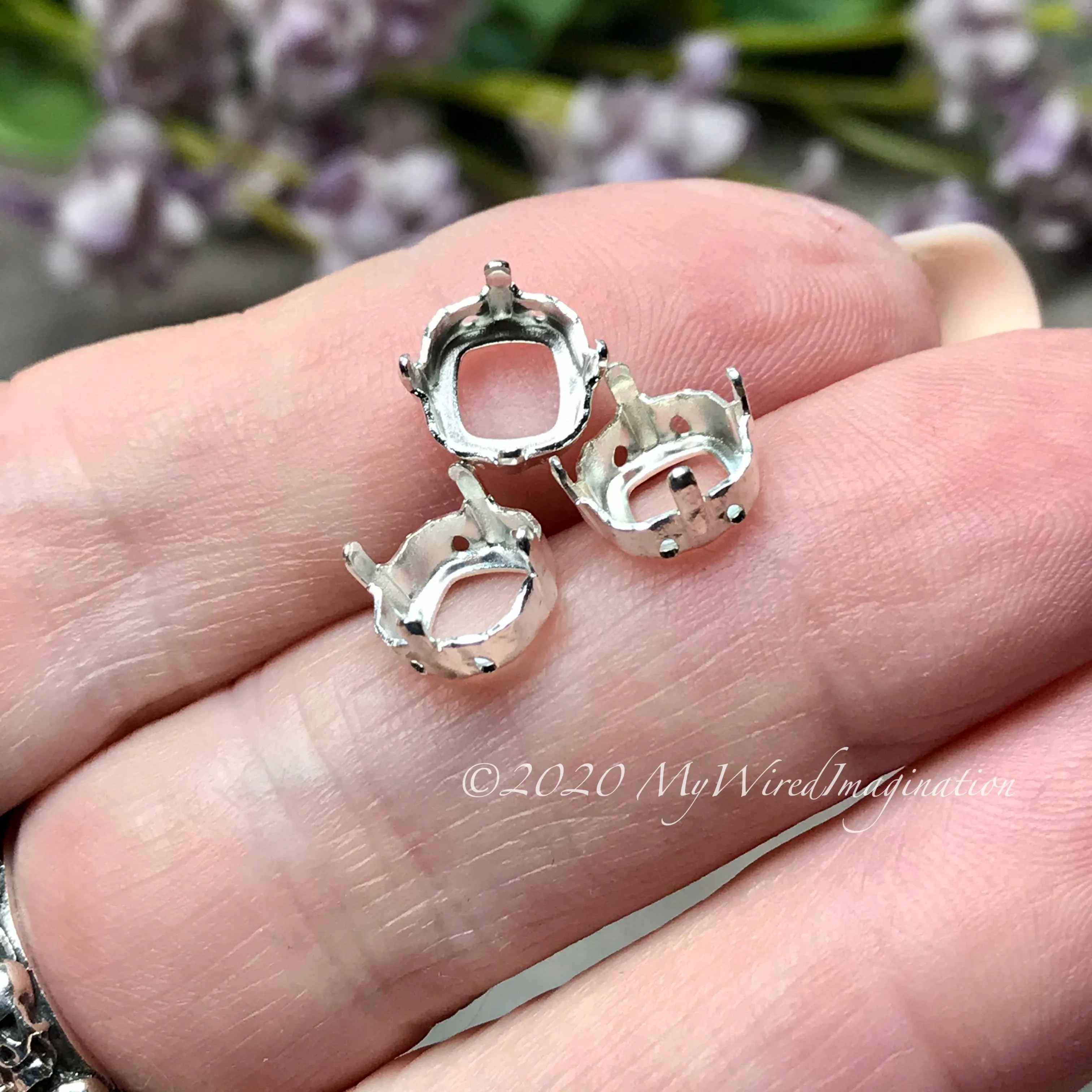 3 pcs, 8mm Silver or Gold Plated Sew On Settings for Swarovski 8 mm 4470, 4471 & 4671