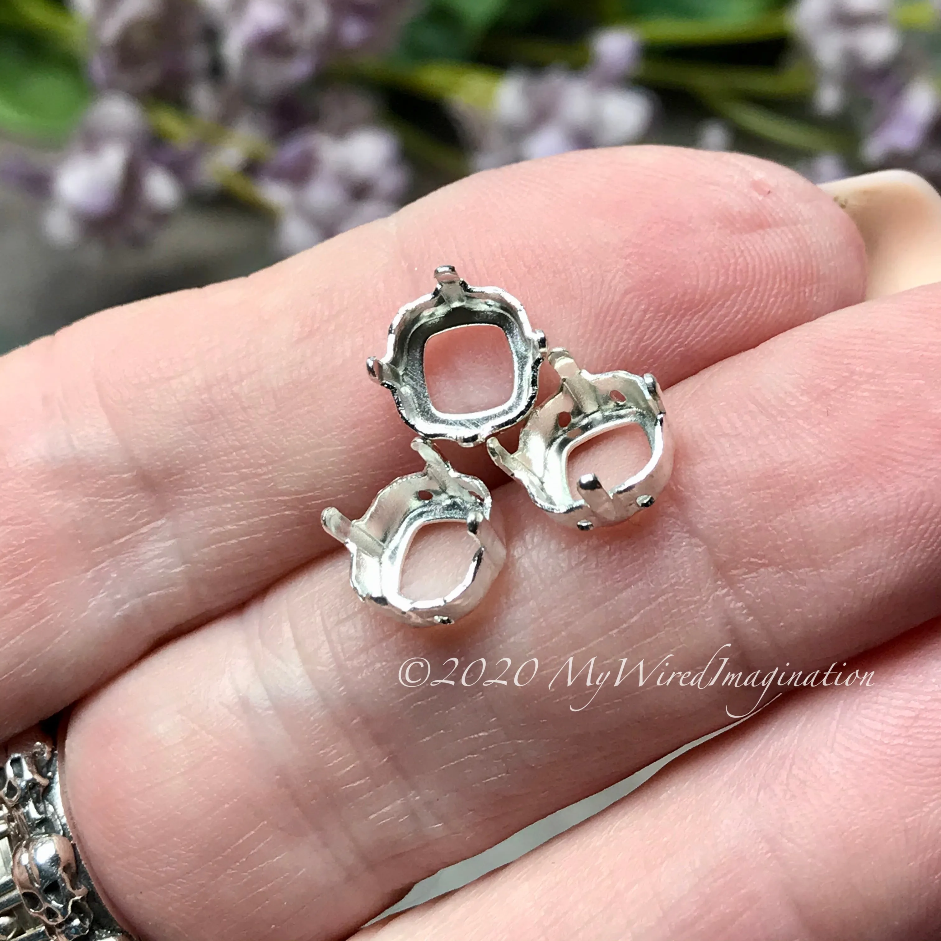 3 pcs, 8mm Silver or Gold Plated Sew On Settings for Swarovski 8 mm 4470, 4471 & 4671