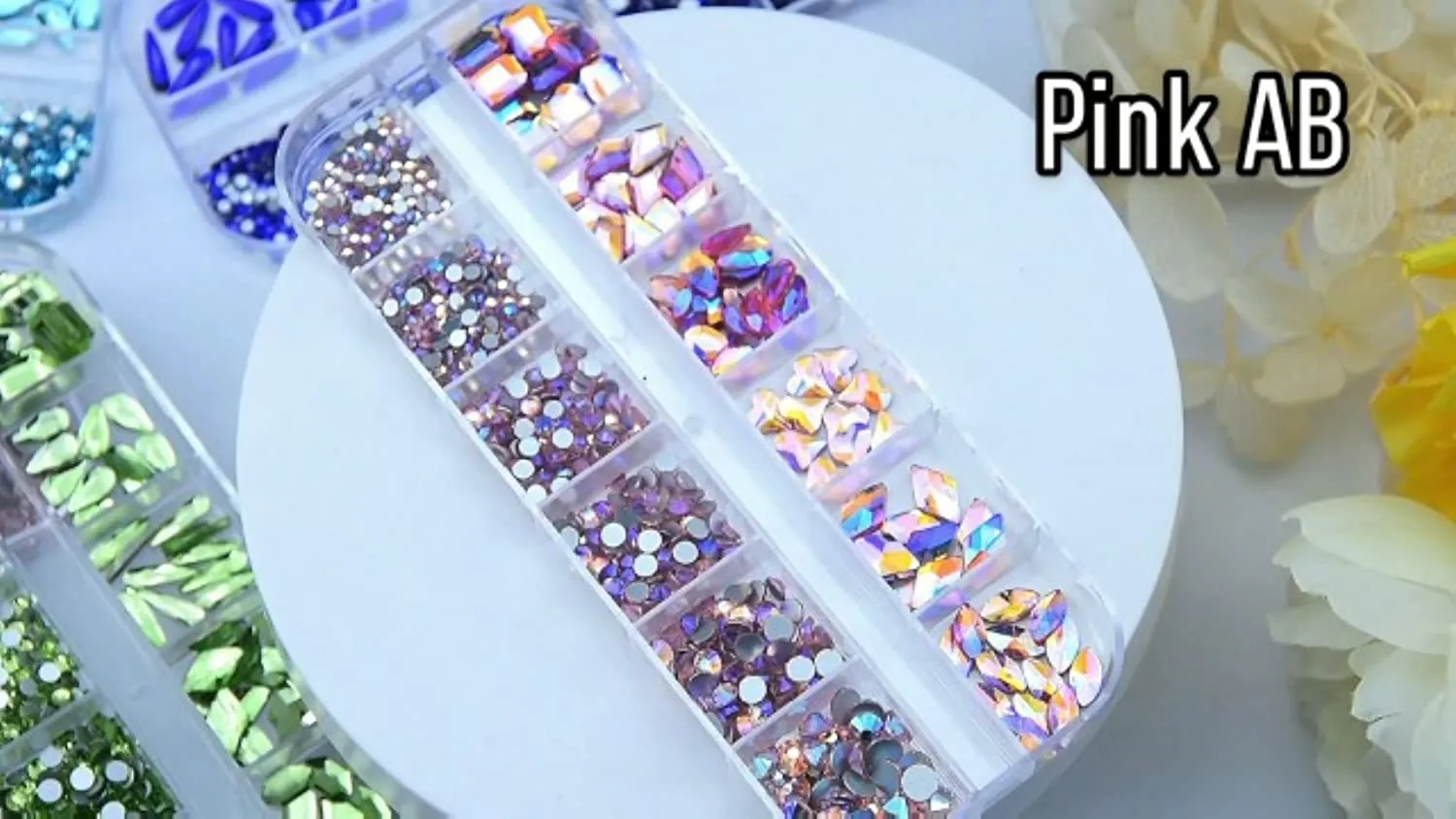 660Pcs Champagne Gold Crystal Rhinestones Nail Art Flat Back Round Multi Sized Shapes Stones Gem Rhinestone Beads for Nail Art DIY Jewelry Crafts Accessories