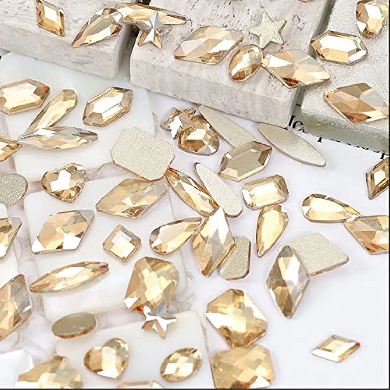 660Pcs Champagne Gold Crystal Rhinestones Nail Art Flat Back Round Multi Sized Shapes Stones Gem Rhinestone Beads for Nail Art DIY Jewelry Crafts Accessories