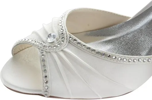 8.5 Ivory Shoes