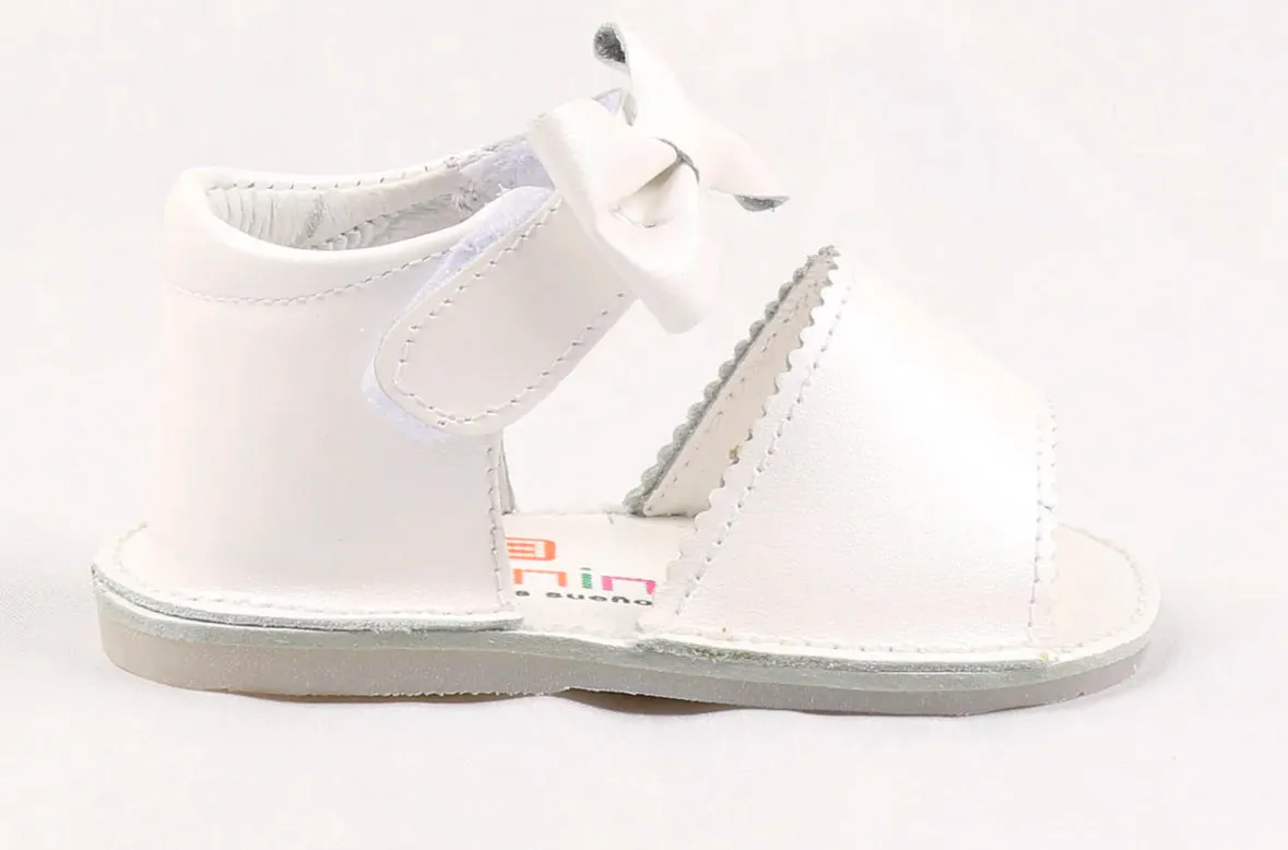 Andanines  Baby Girls White Patent