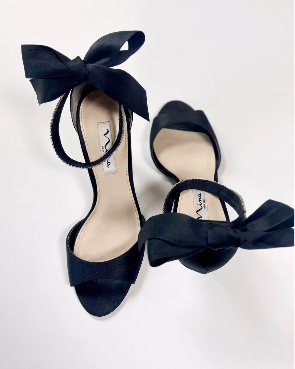 BLACK SATIN HEEL