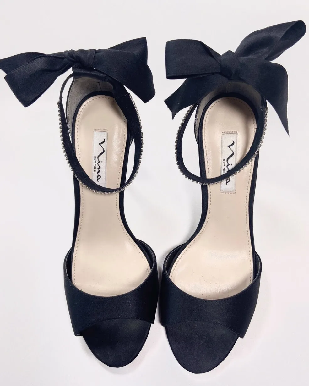 BLACK SATIN HEEL