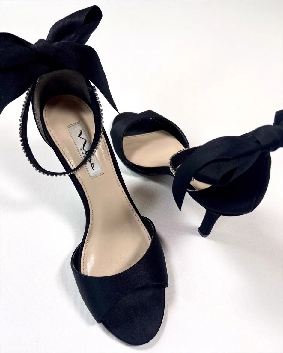 BLACK SATIN HEEL