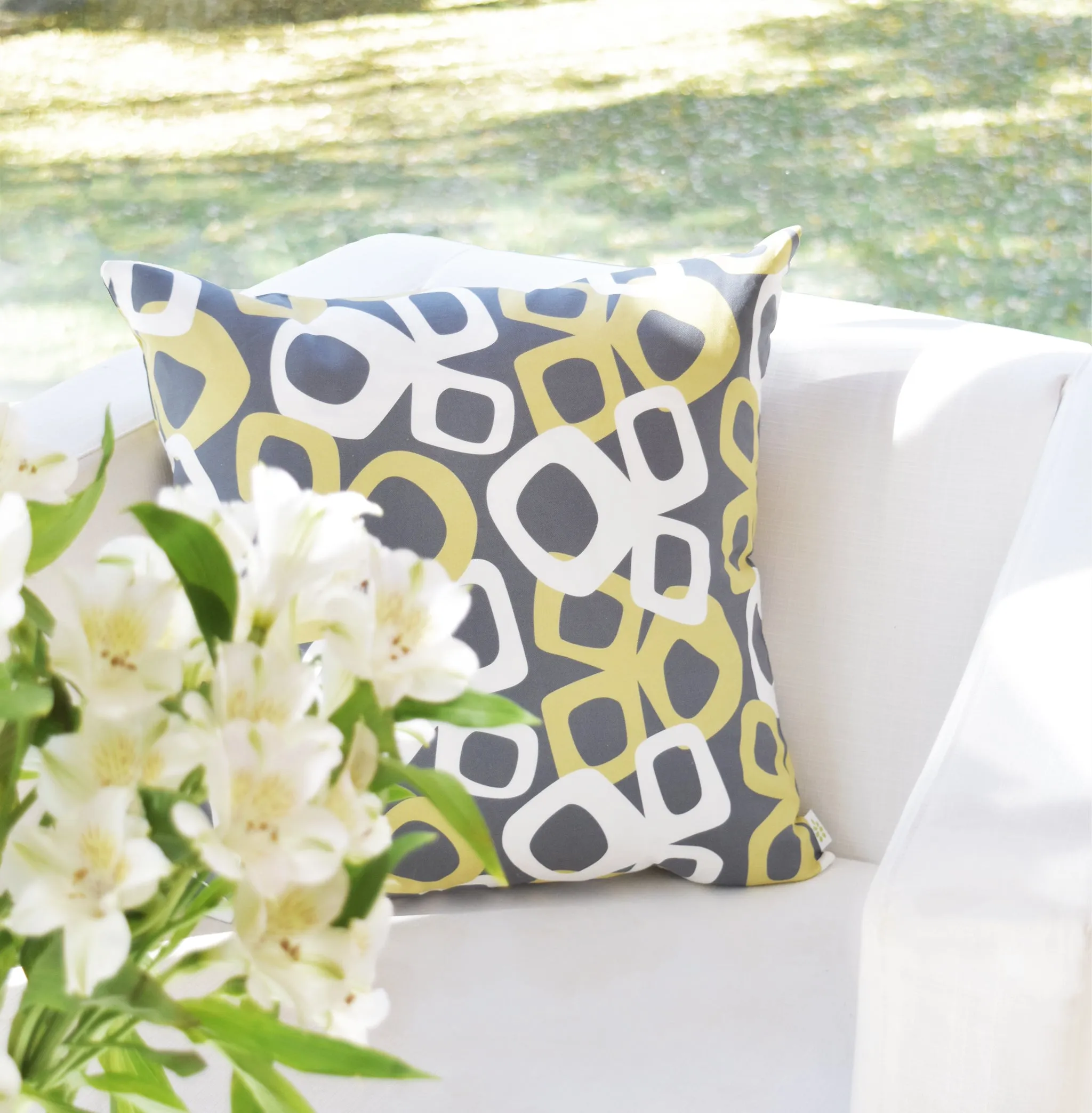 Bow Linen Cotton Pillow (18x18) – Charcoal Moss