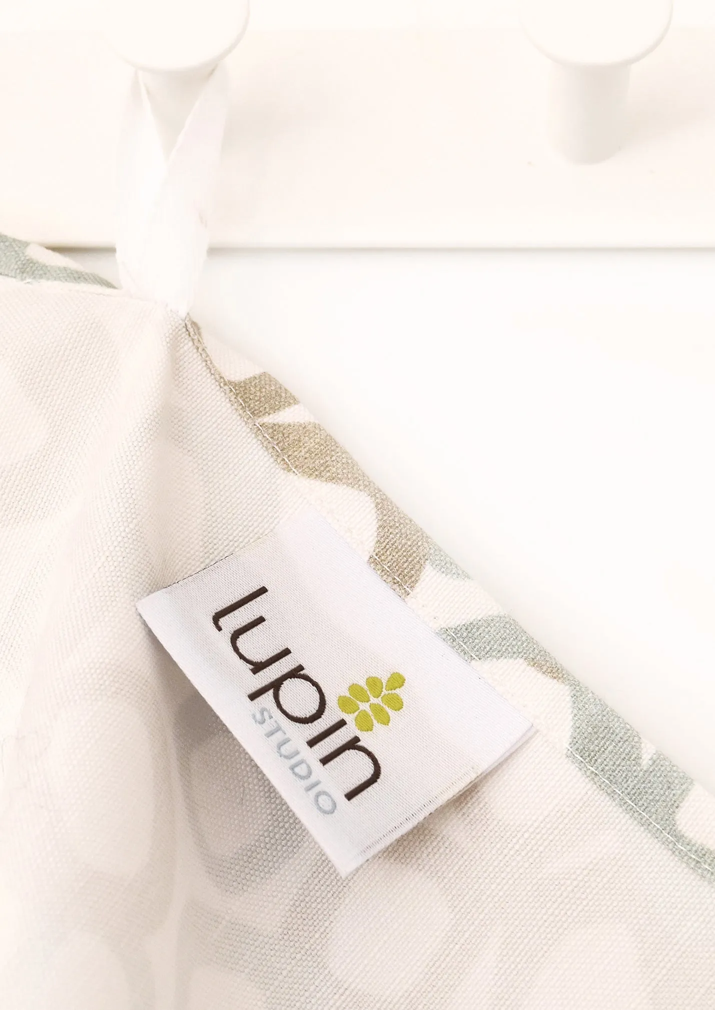 Bow Linen Cotton Tea Towel (18.5x25) – Stone