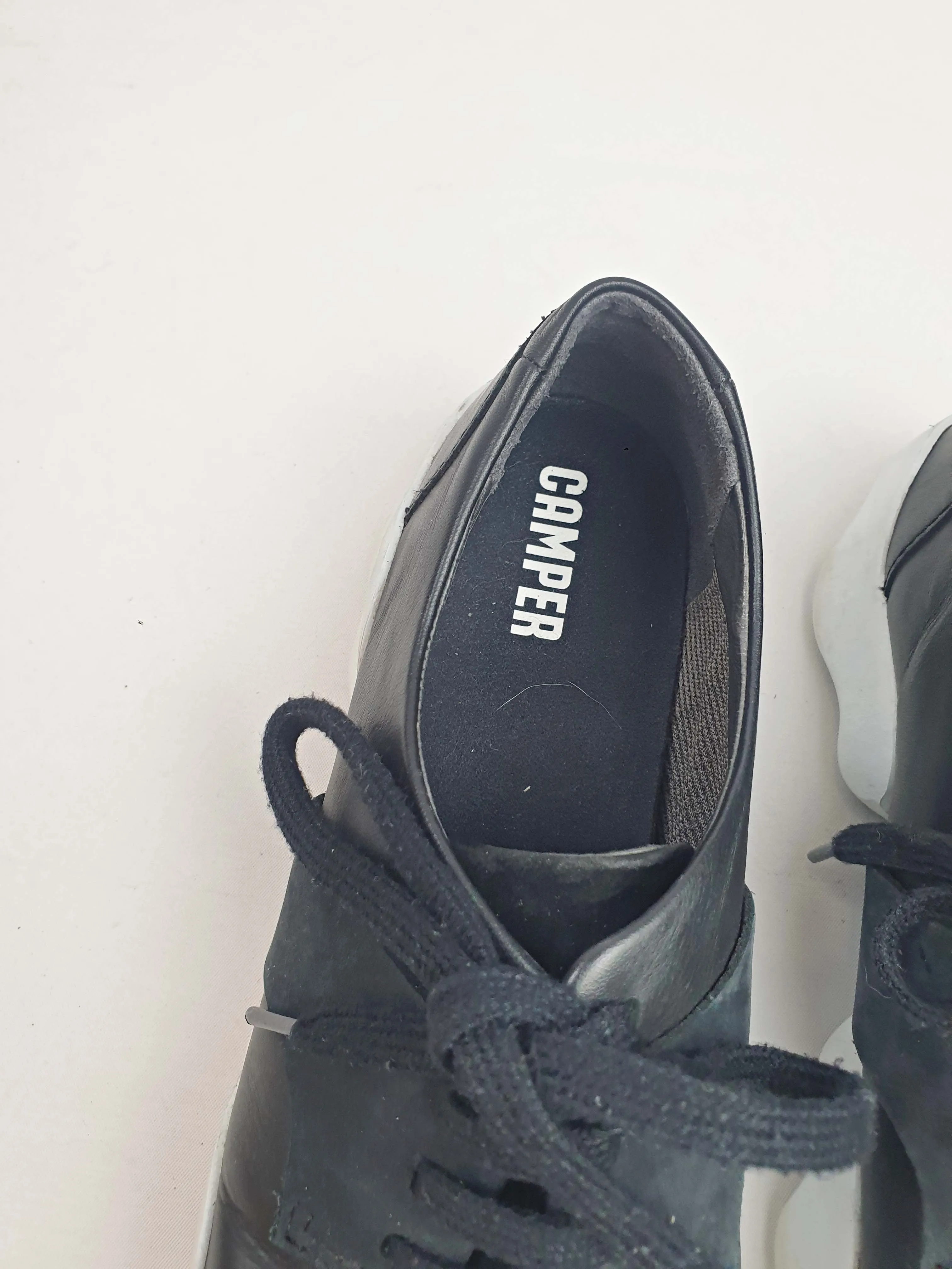 Camper black leather lace up shoes with white sole size 40