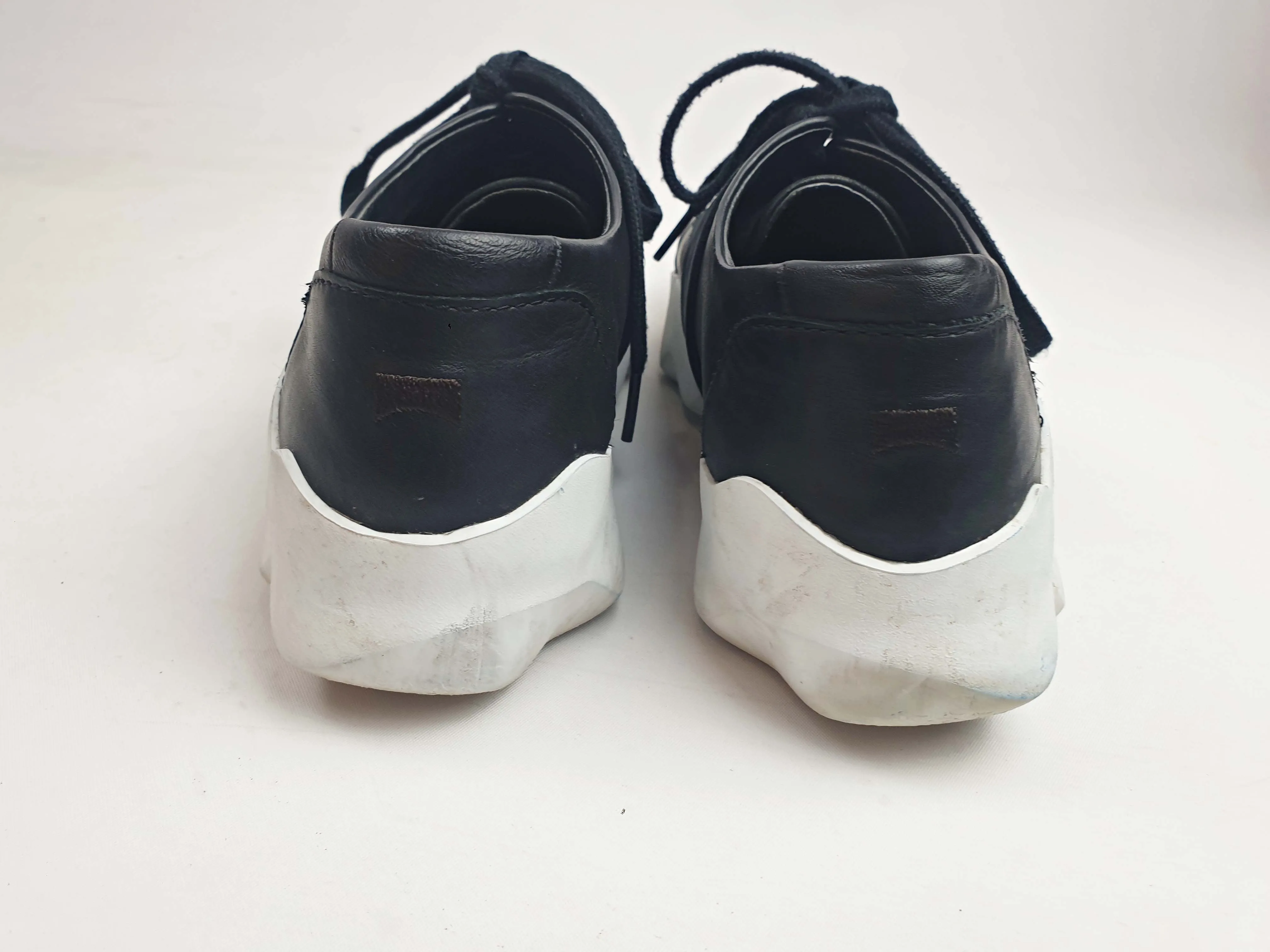 Camper black leather lace up shoes with white sole size 40
