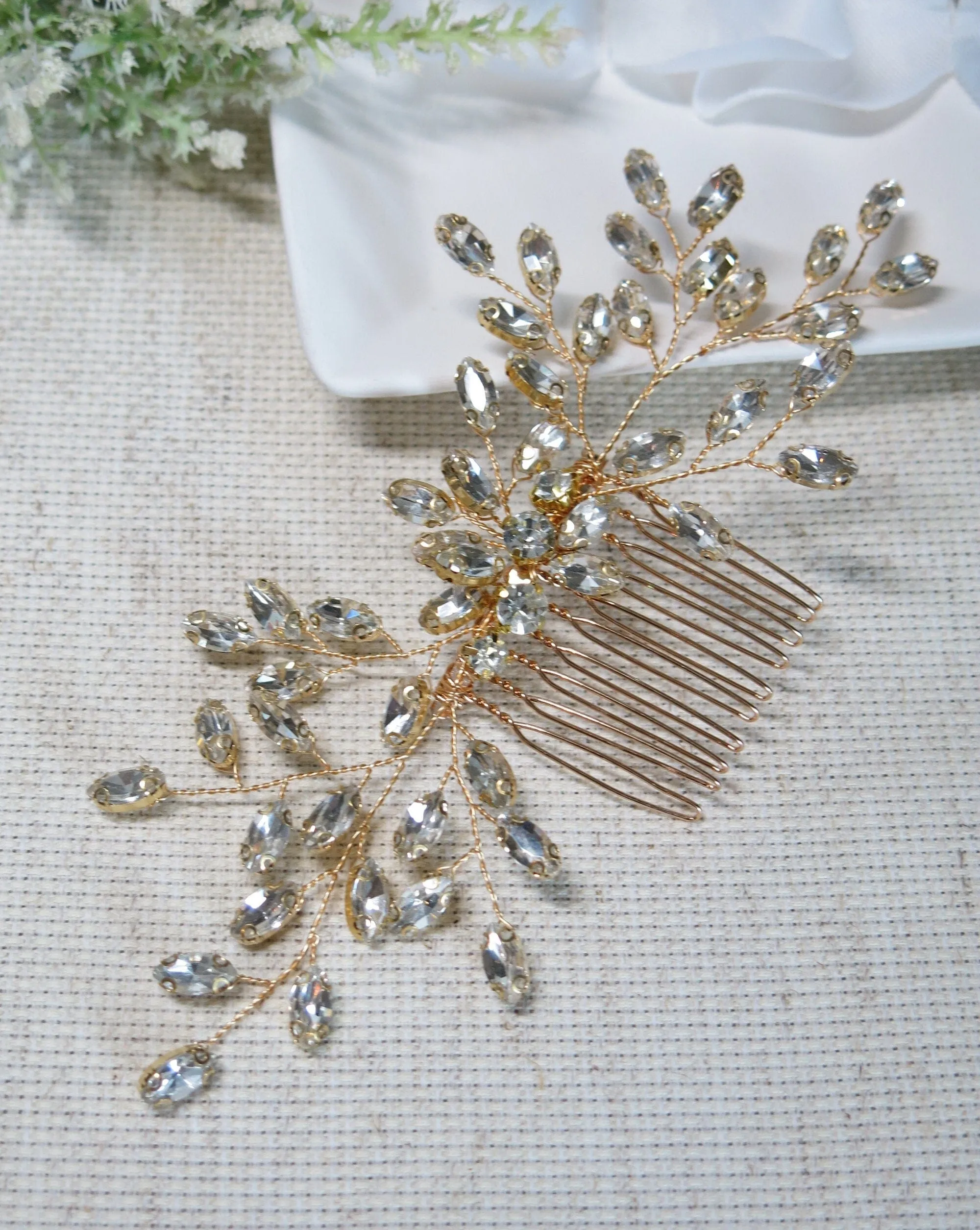 Crystal Bridal Hair Comb, Rhinestone Flower Crystal Hairpiece, Wedding Rhinestone Gem Decorative Hair Comb