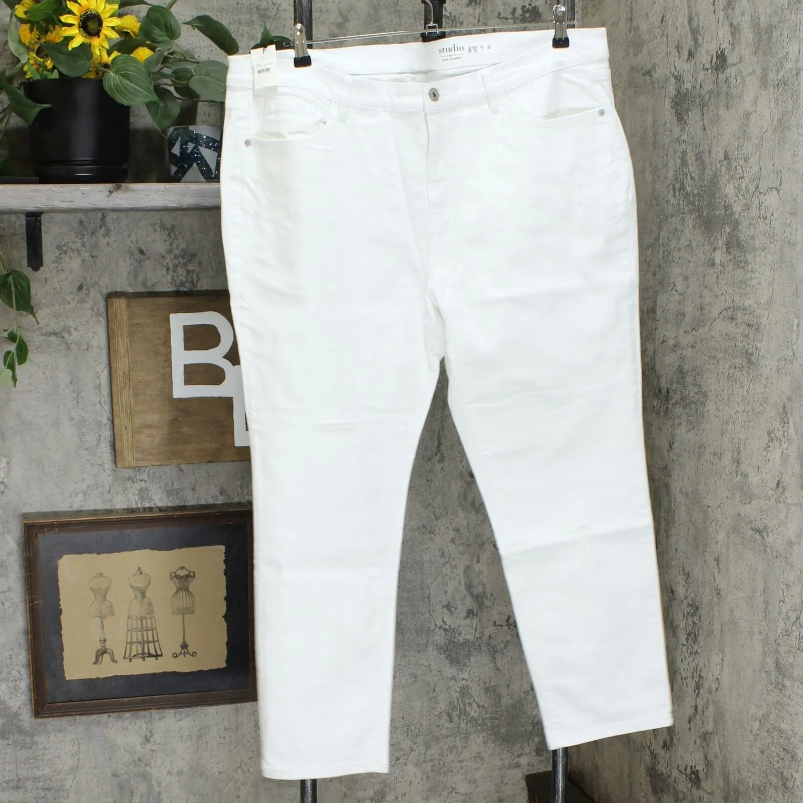 Denim & Co Plus Size Studio Distressed Classic Denim Ankle Jeans