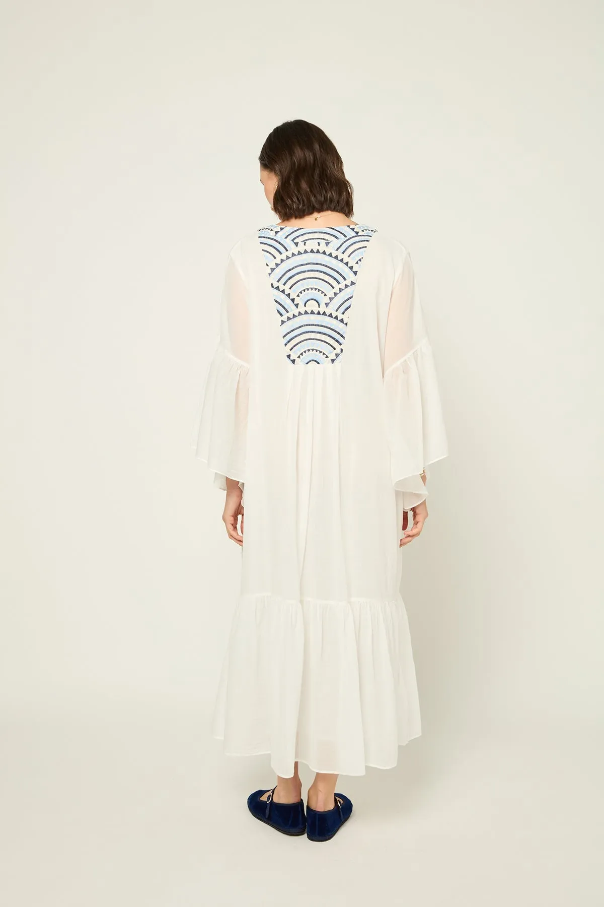 DRESS LONG NEW ALL OVER L/S RUFFLES - WHITE CIEL