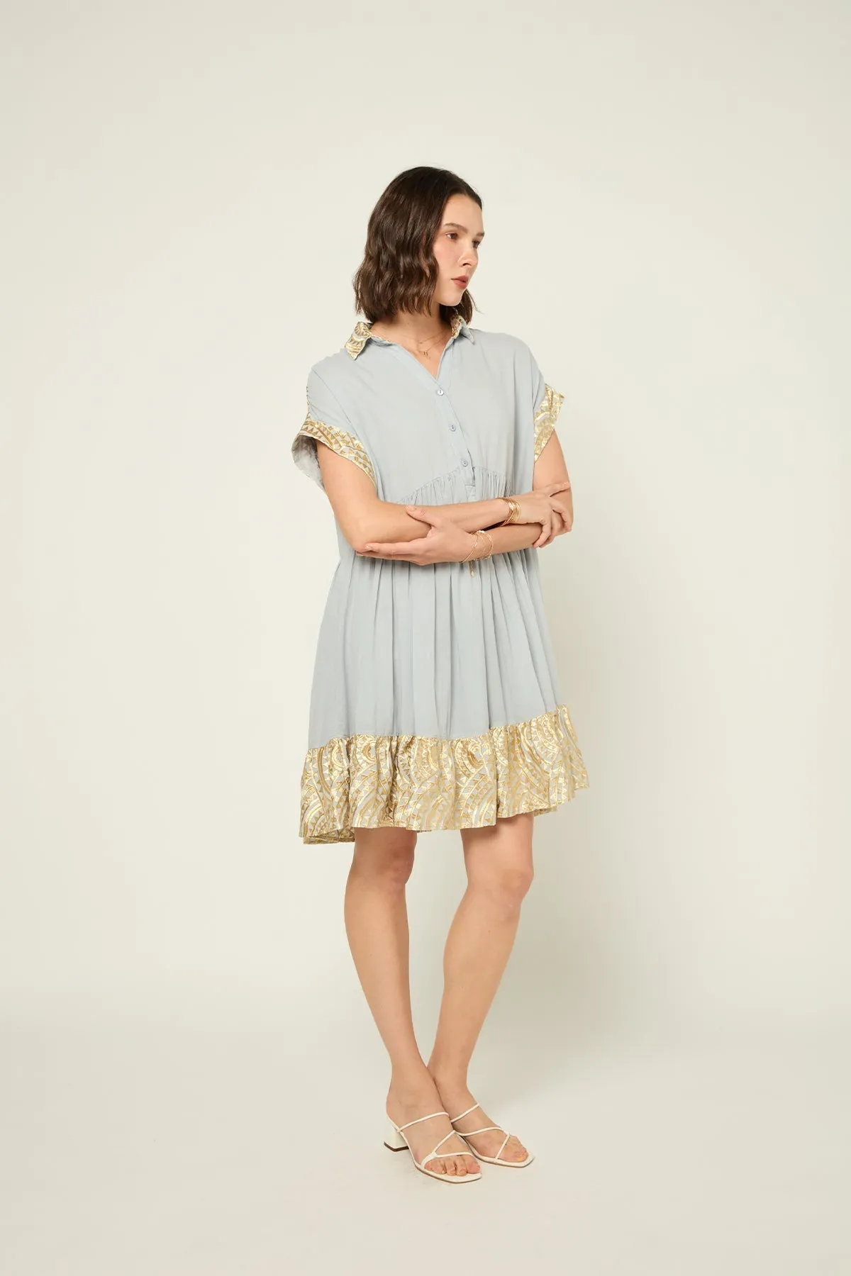 DRESS NEW ALL OVER SHORT COLLAR - LIGHT GREY/GOLD