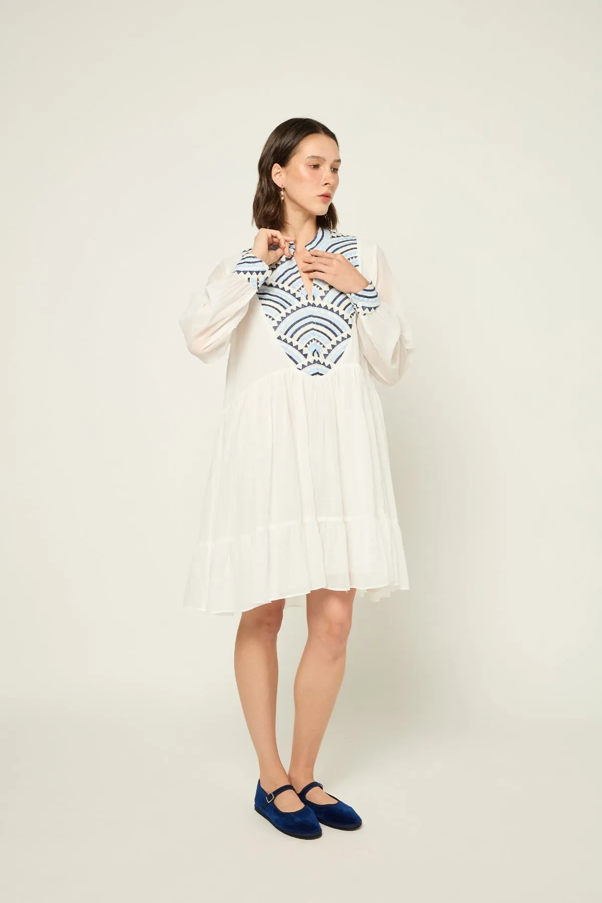 DRESS SHORT NEW ALL OVER L/S - WHITE CIEL