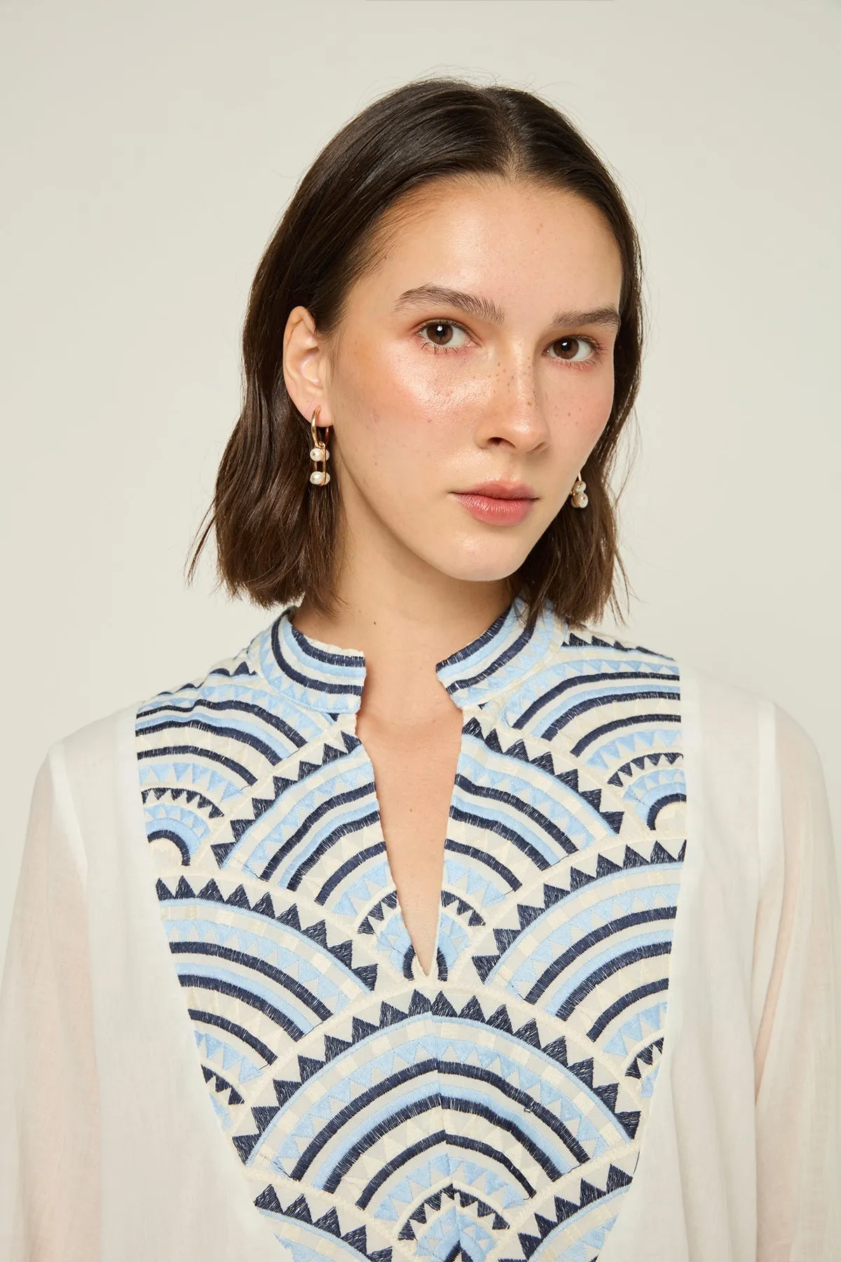 DRESS SHORT NEW ALL OVER L/S - WHITE CIEL