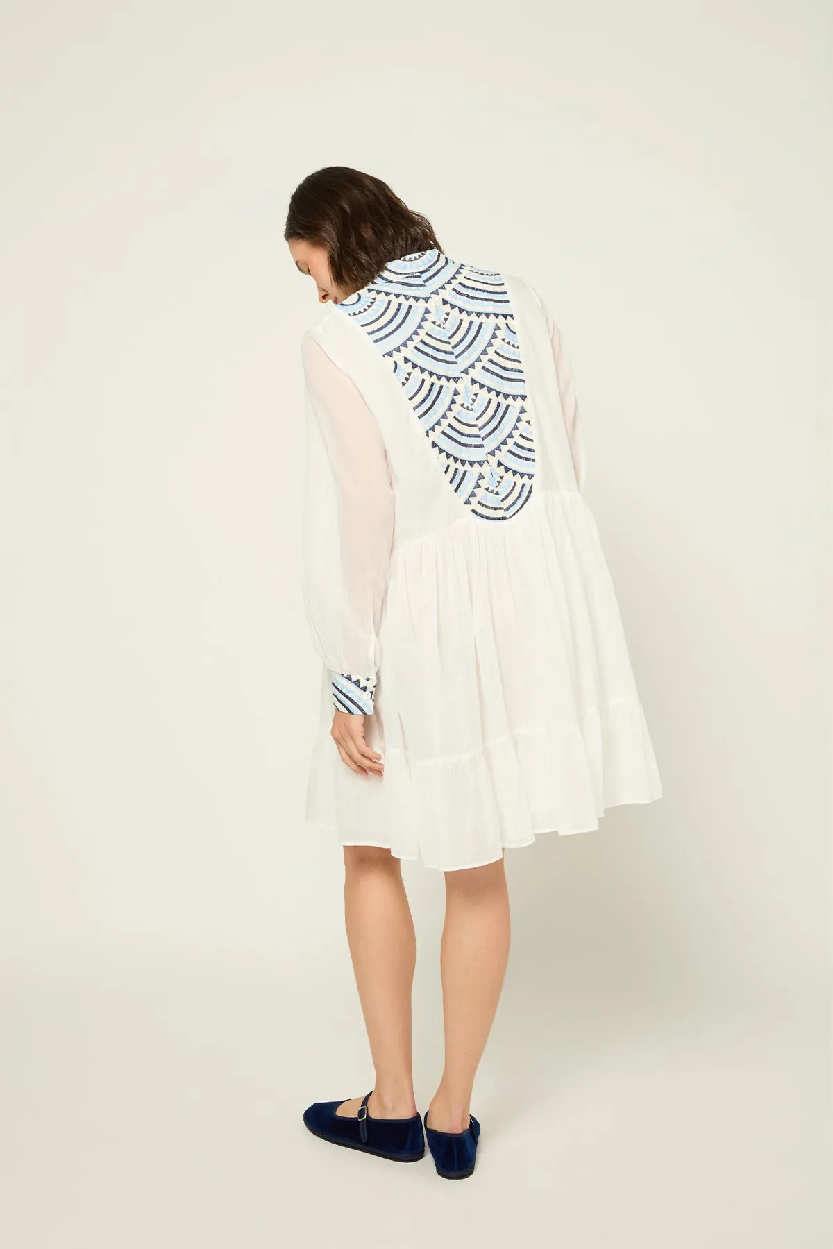 DRESS SHORT NEW ALL OVER L/S - WHITE CIEL