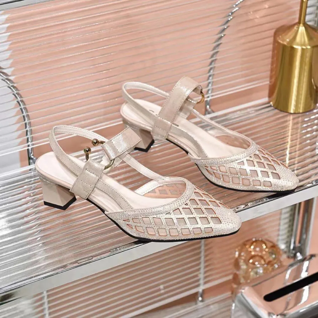 Gabriella – Elegant Pointed Leather Women’s Sandals 