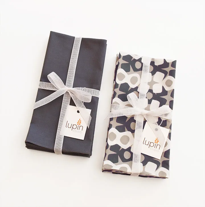 Hoop Kona Cotton Napkin (20x20) – Ink (Set of 4)