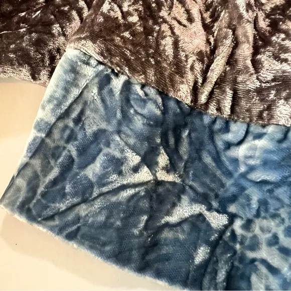 Jane Harel Vintage Crushed Velvet Jacket in Gray &amp; Blue - Boho Luxe Kimono Style