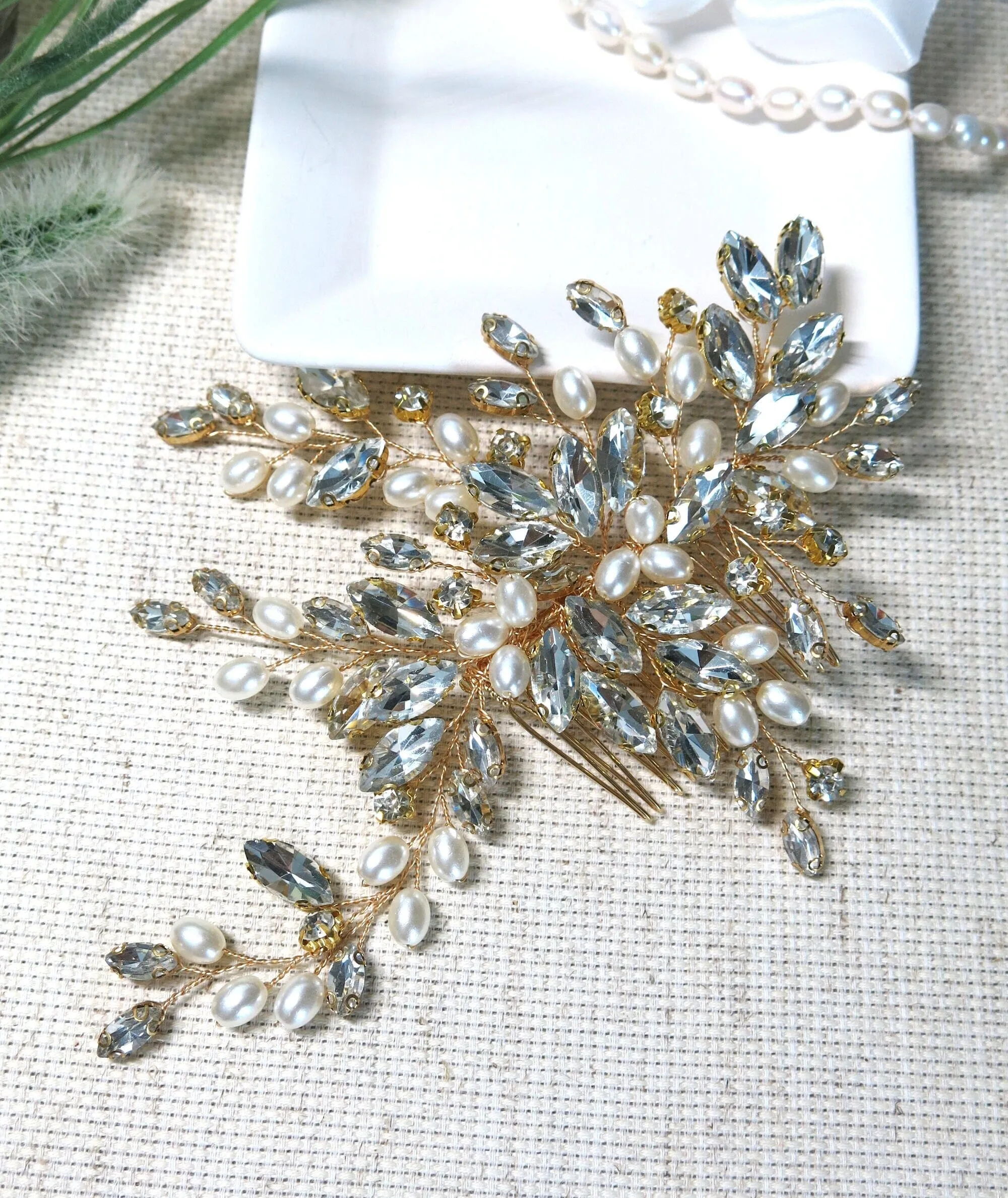 Large Crystal Leaf Pearl Hair Comb, Rhinestone Wedding Hairpiece, Bridal Gem Pearl Decorative Hair Comb Headpiece