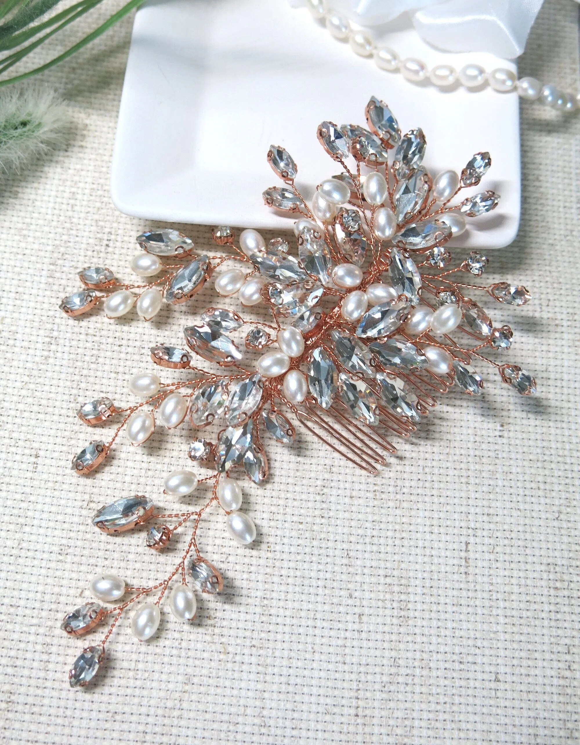 Large Crystal Leaf Pearl Hair Comb, Rhinestone Wedding Hairpiece, Bridal Gem Pearl Decorative Hair Comb Headpiece