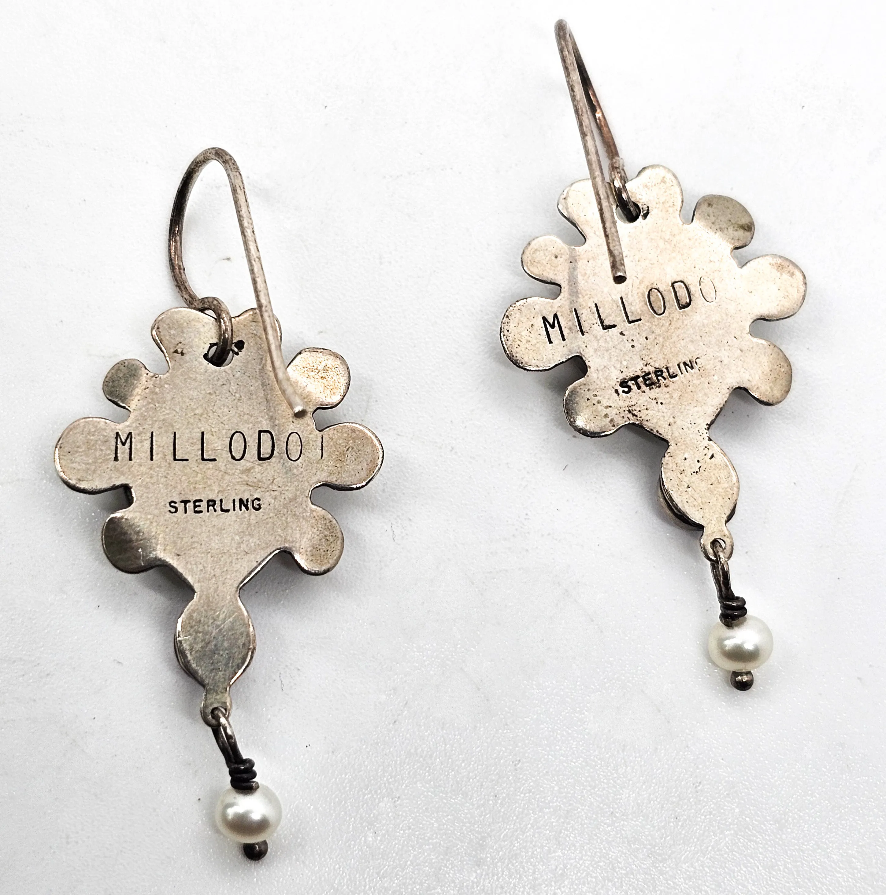 Millodot Jane Carpenter reverse painted artisan vintage sterling silver heart earrings