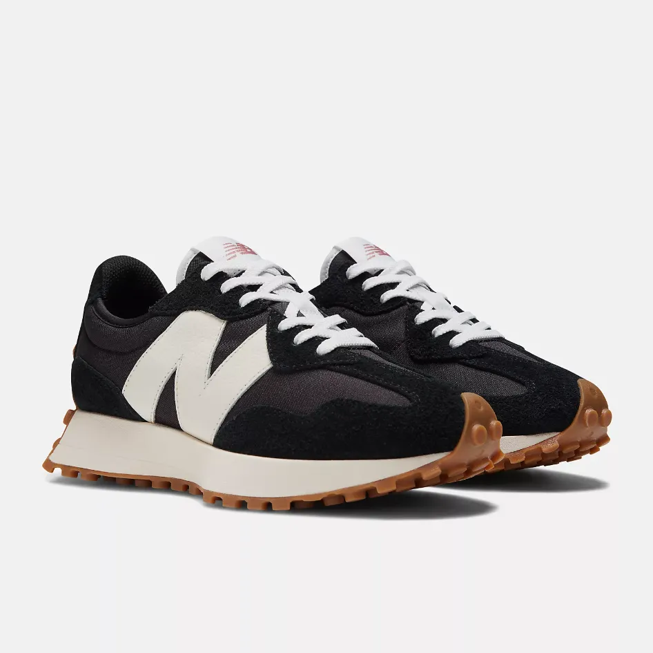 NEW BALANCE 327 - BLACK WHITE