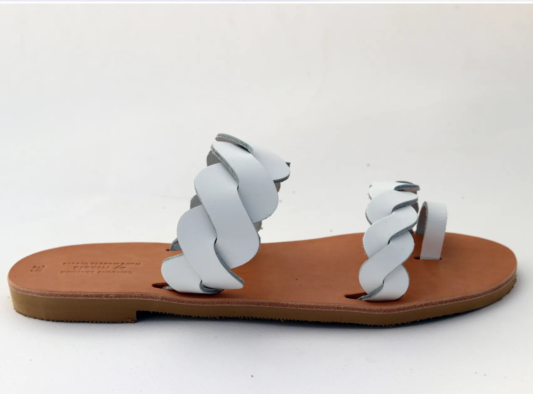 NIKOLA BRAIDED TOE RING SANDAL - WHITE