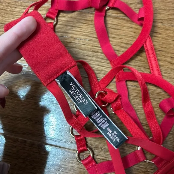 NWOT Victoria’s secret Very Sexy red unlined balconette cage bra gold rings - M
