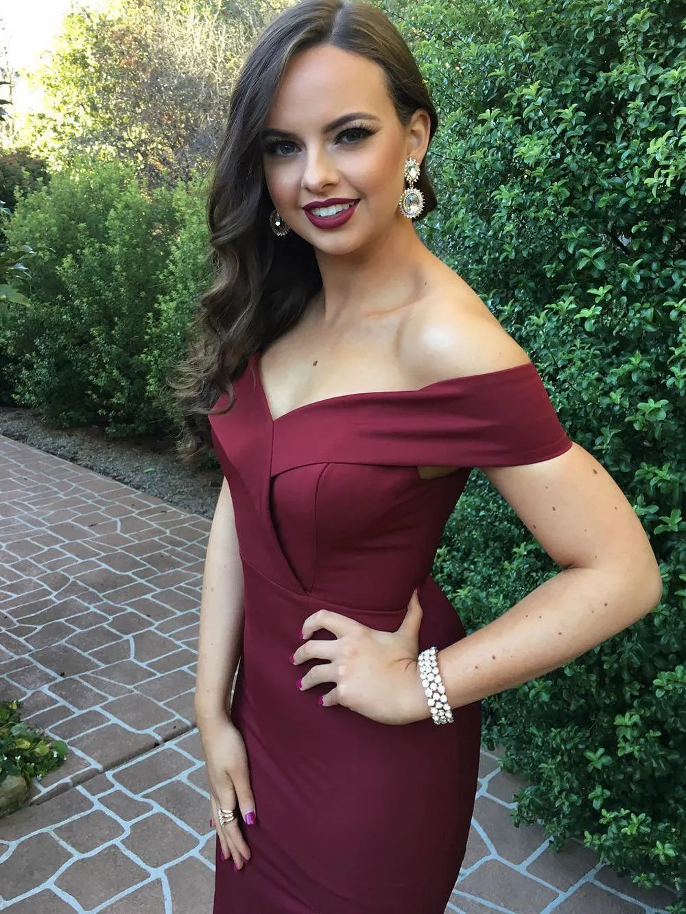 Off Shoulder Mermaid Burgundy Side Split Bridesmaid/Prom Dress