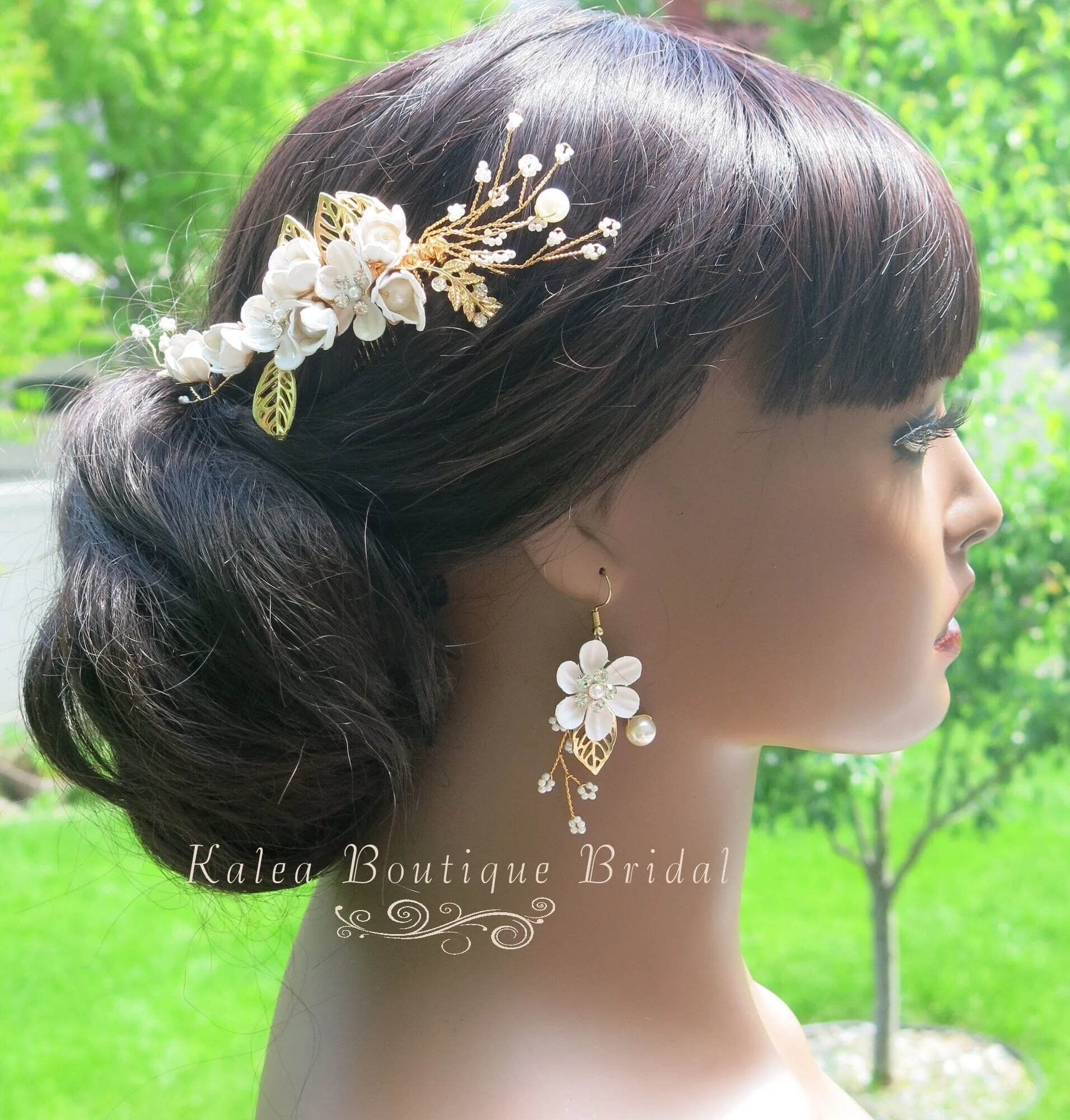 Off White Floral Hair Comb and Earrings 3 PC Set, Ivory Decorative Hair Comb and Earrings, Antique White Bridal Jewelry Set