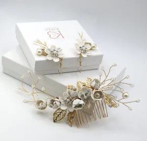 Off White Floral Hair Comb and Earrings 3 PC Set, Ivory Decorative Hair Comb and Earrings, Antique White Bridal Jewelry Set