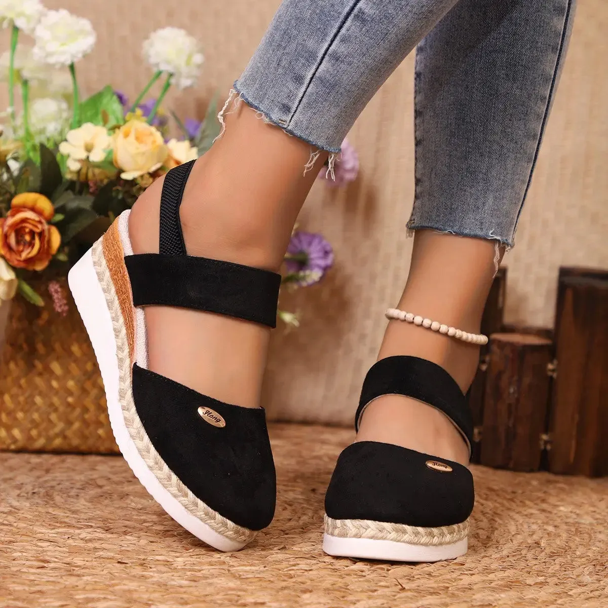 'Ophelia' Round Toe Platform Wedges