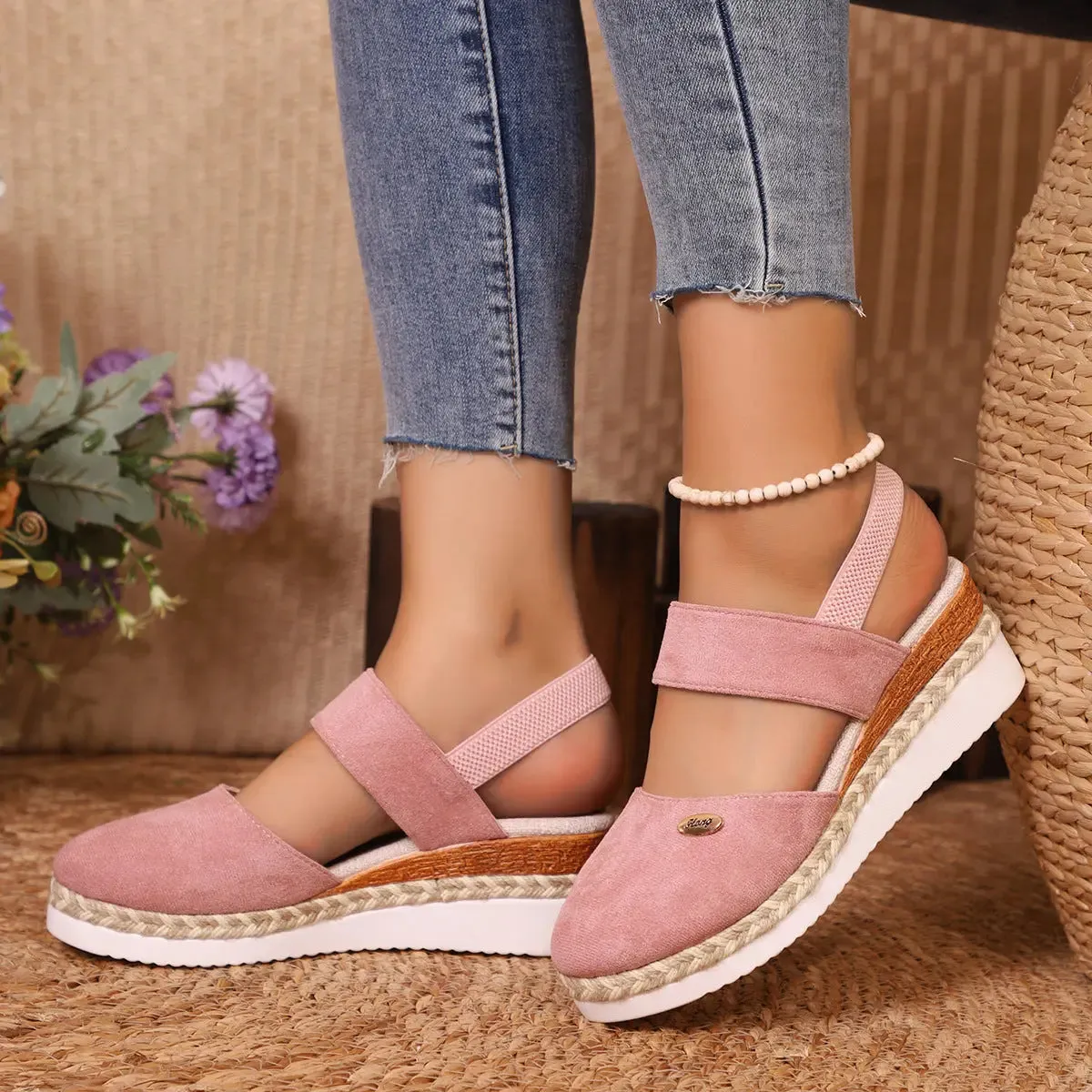 'Ophelia' Round Toe Platform Wedges