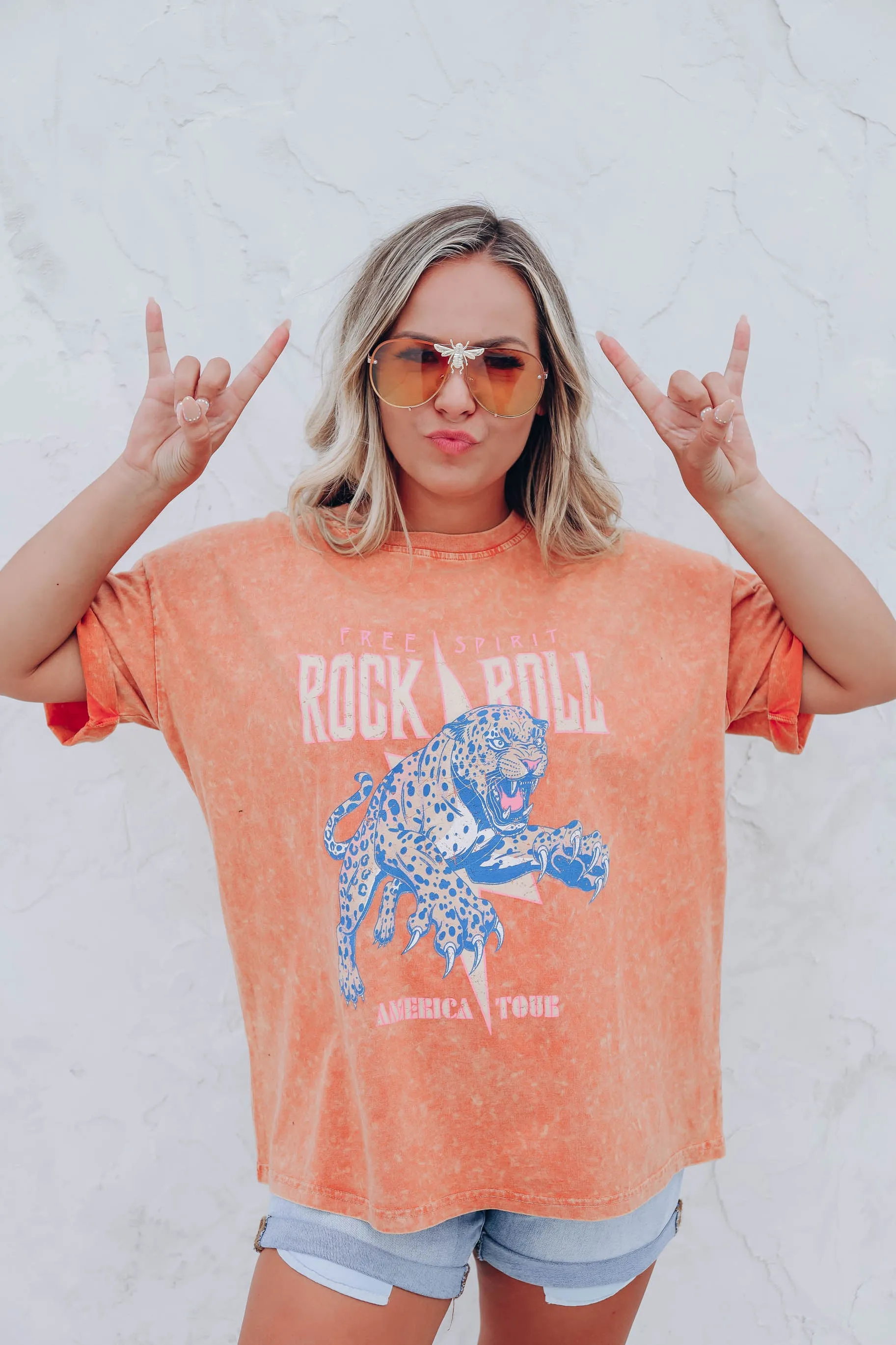 Retro Free Spirit Graphic Tee - Orange