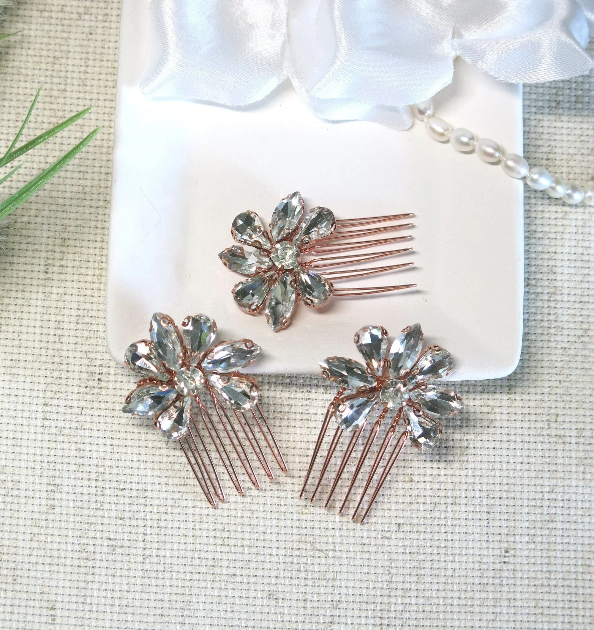 Rhinestone Flower 3 PC Mini Hair Comb Set, Bridal Gem Small Hairpin Headpiece, Minimalist Wedding Hair Comb 3 PC Set
