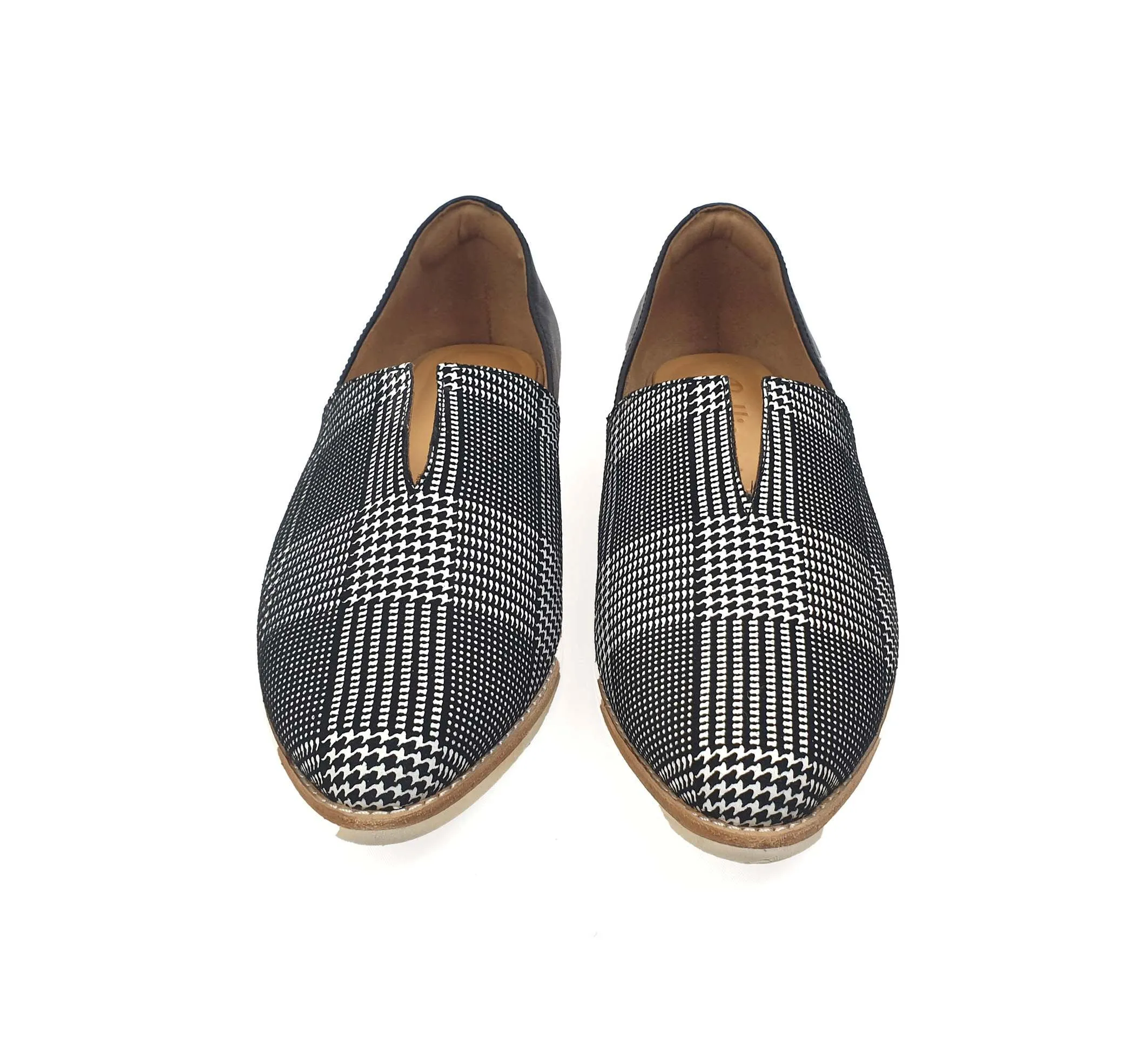Rollie Madison V-cut shoes with prince of wales/black colour size 40 (comes with box)