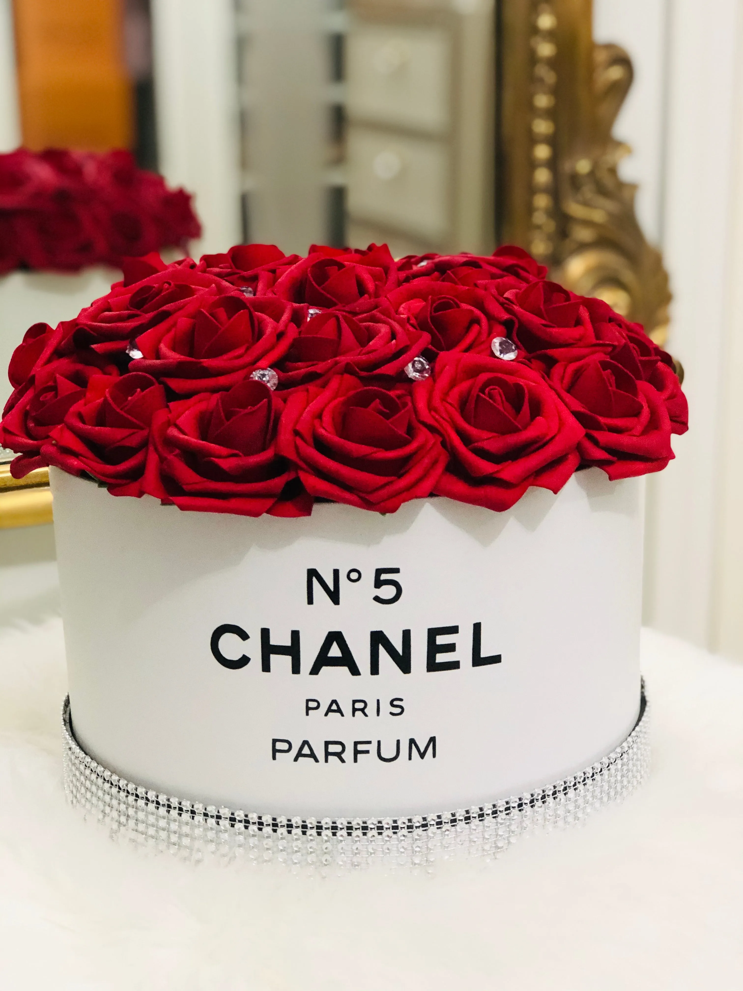 Rose Hat Box Bouquet