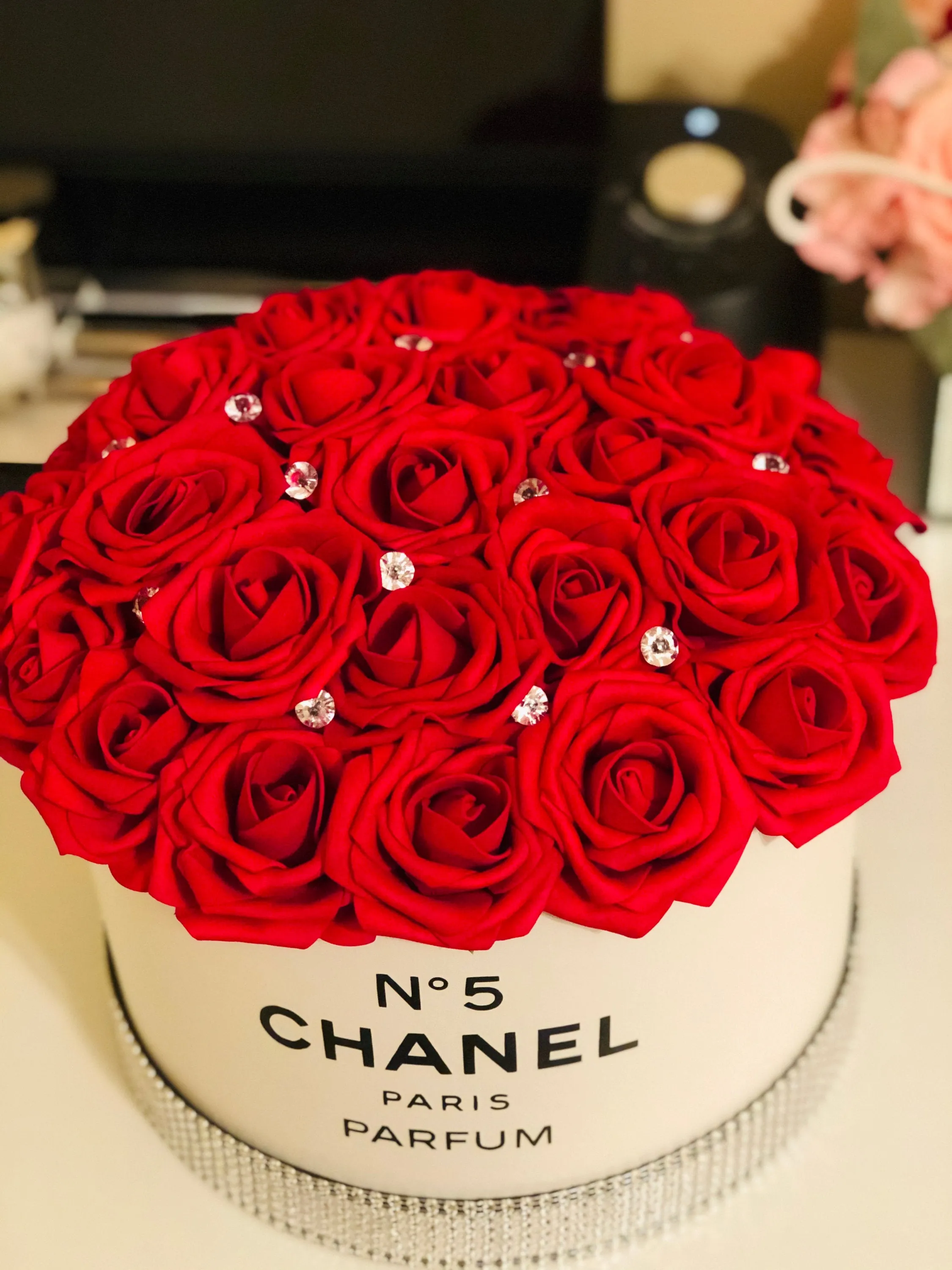 Rose Hat Box Bouquet