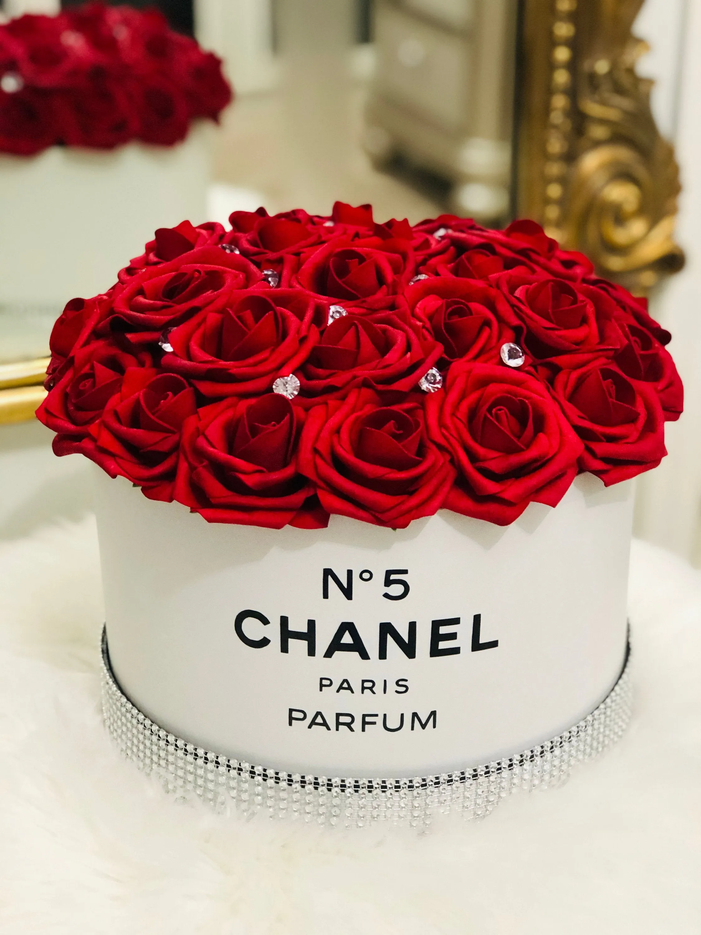 Rose Hat Box Bouquet