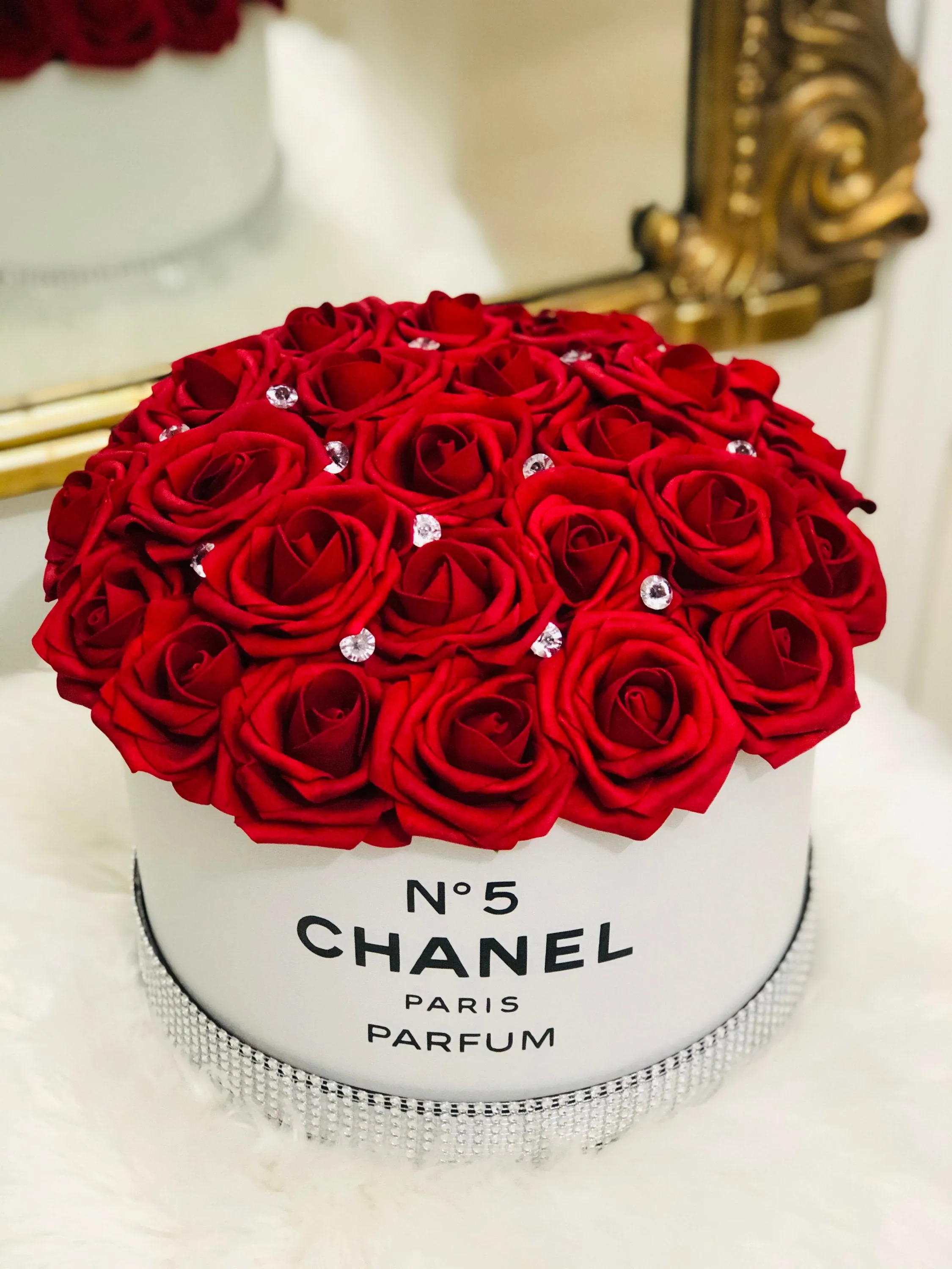 Rose Hat Box Bouquet
