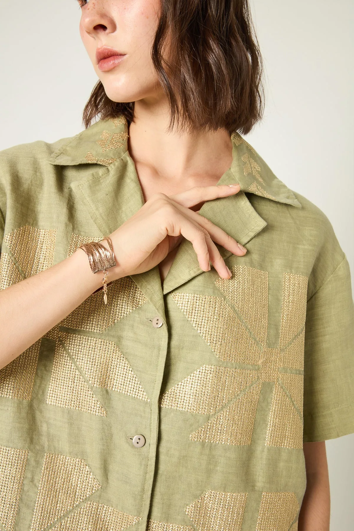 SHIRT AEOLIS S/S - TEA GOLD