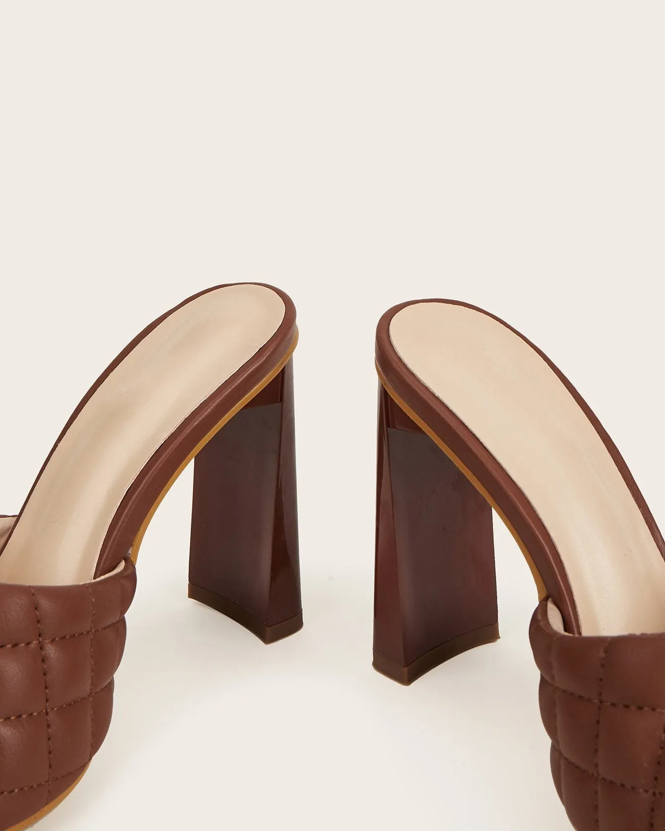 Square Toe Rhomboid Dermatoglyphic Sandals - Brown