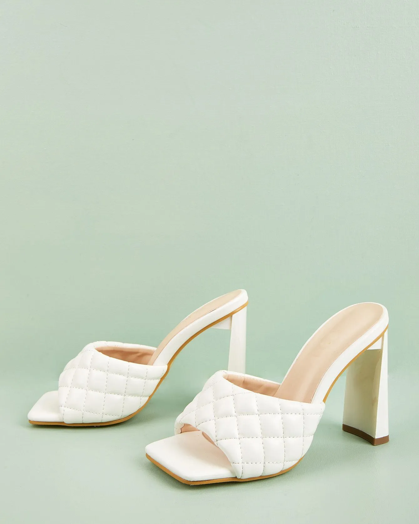 Square Toe Rhomboid Dermatoglyphic Sandals - White