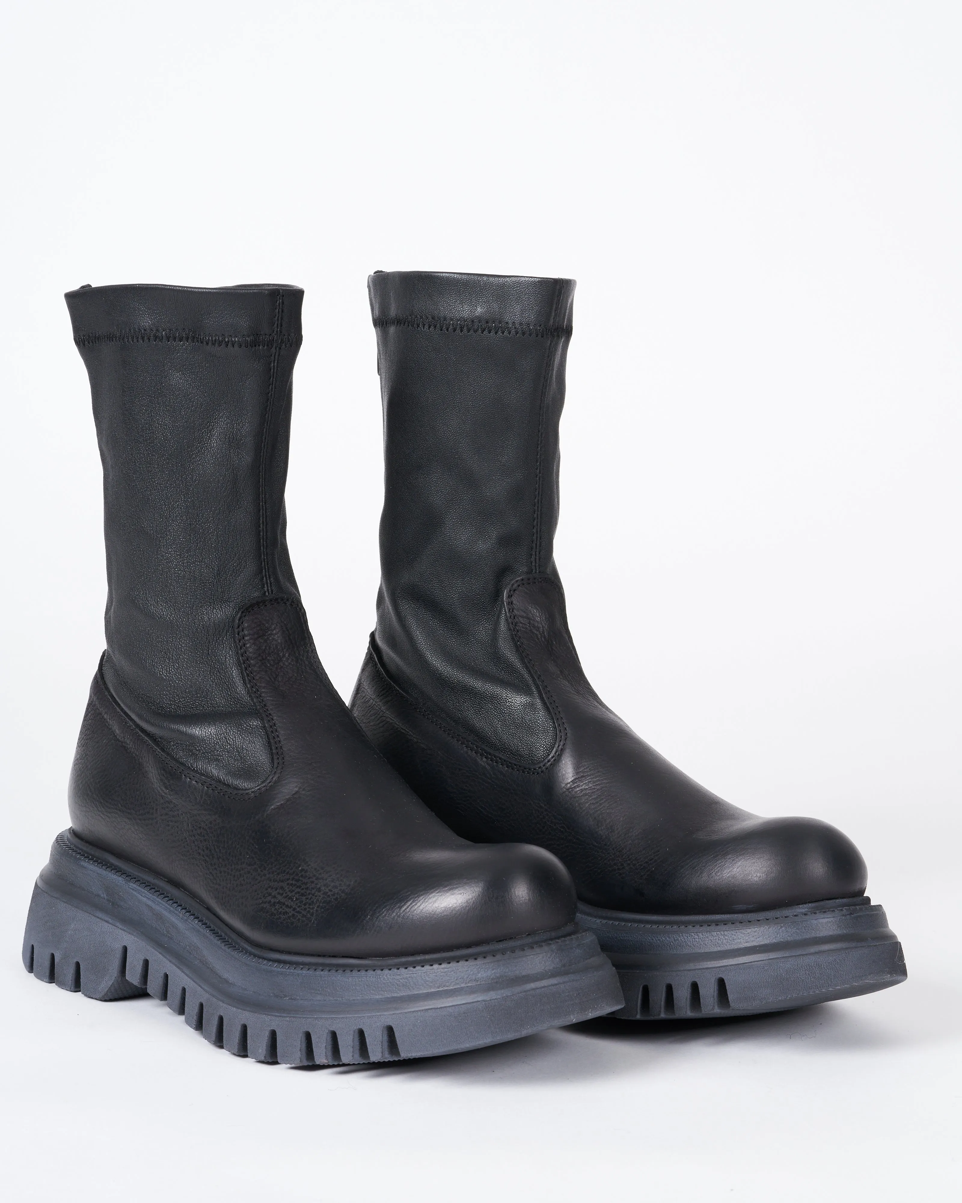 stretch leather  - lug sole short boot