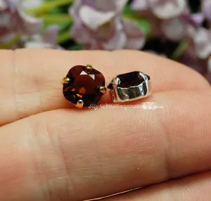 Swarovski Burgundy, 2 Pcs Cushion Cut 4470 With Setting, Vintage Crystal Sew On