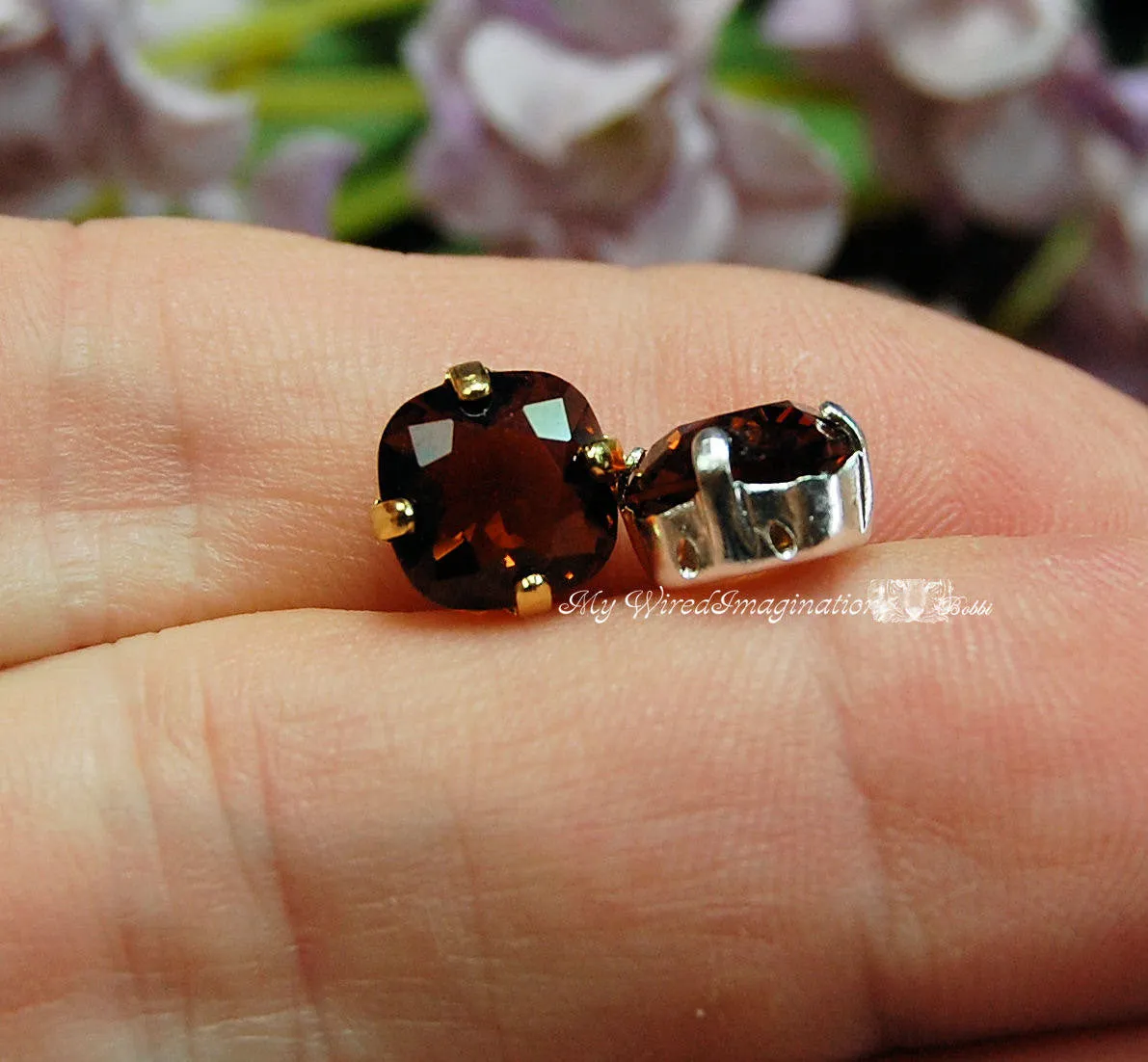 Swarovski Burgundy, 2 Pcs Cushion Cut 4470 With Setting, Vintage Crystal Sew On