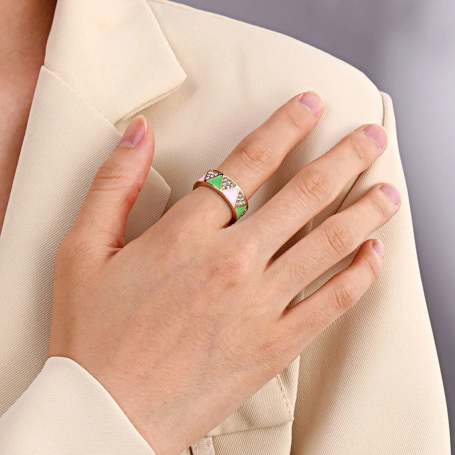 The "GeomAKAtric 💕💚" Ring