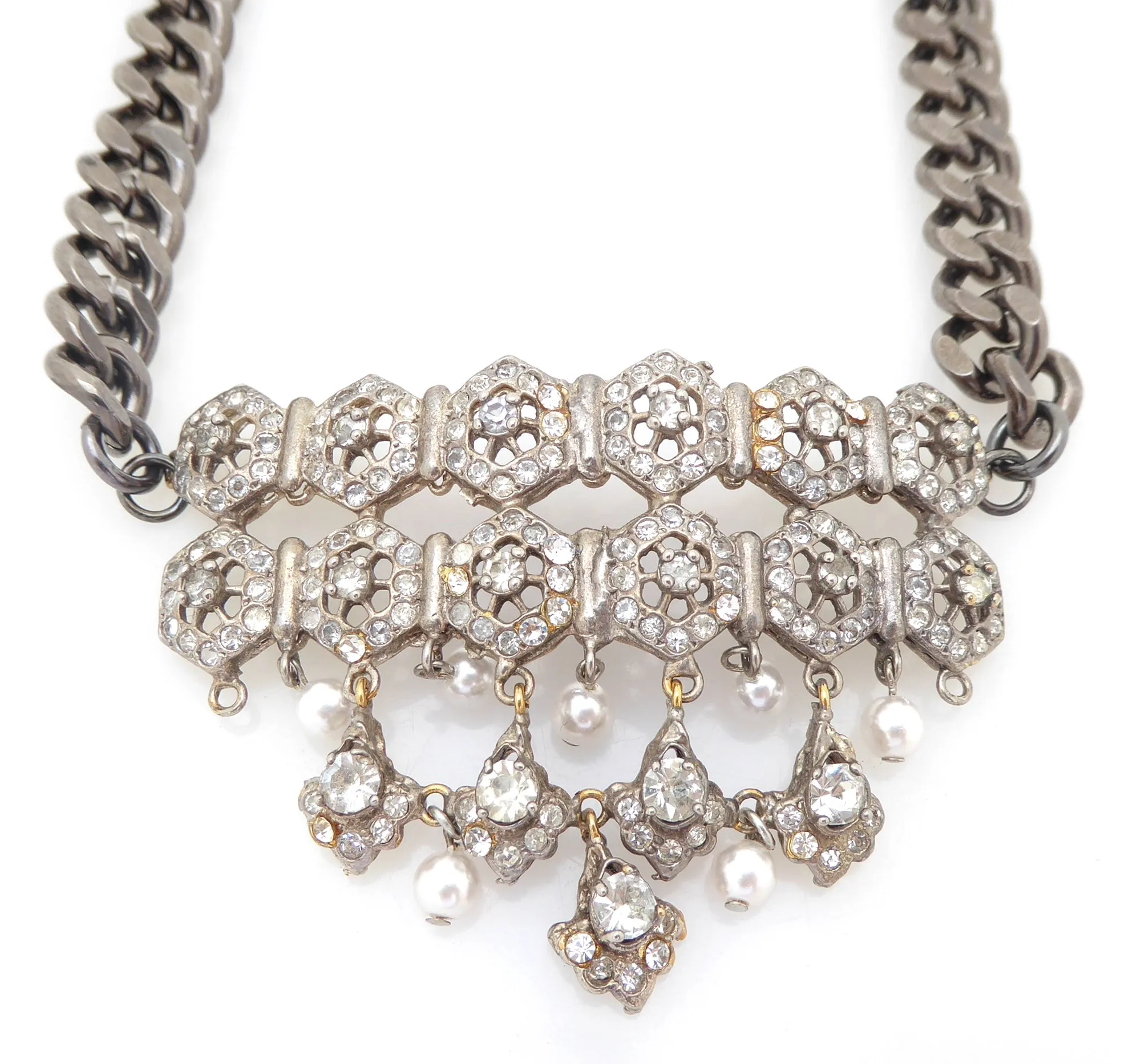 Tiretiera necklace