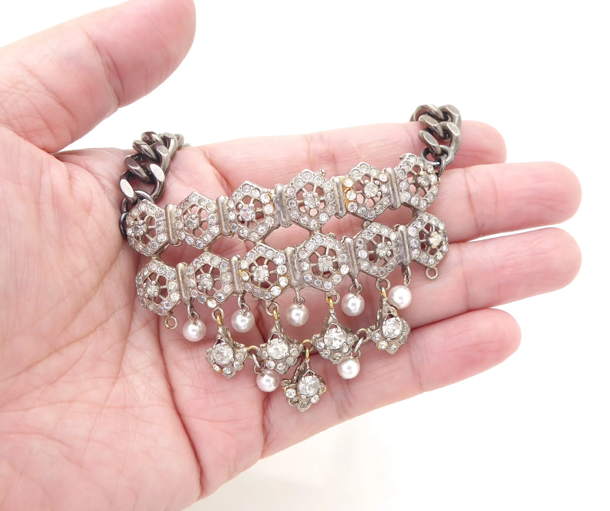 Tiretiera necklace